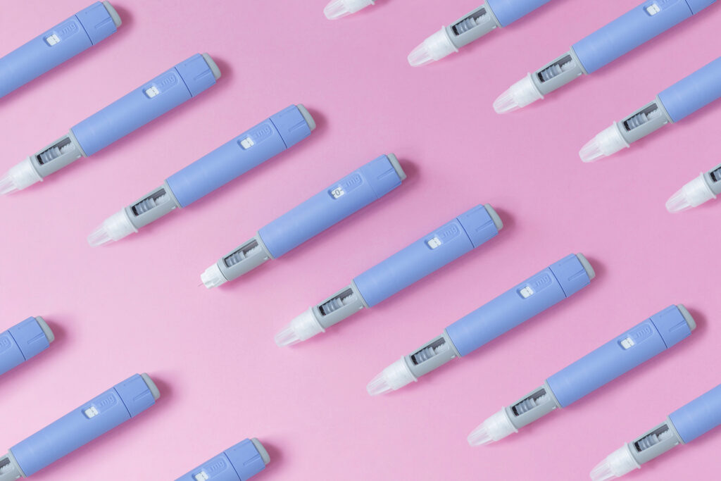 Diabetes and weight loss. Injectors dosing pens for subcutaneous injection of anti-diabetic medication or anti-obesity