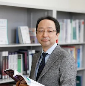 Professor Katsuyuki Miura headshot